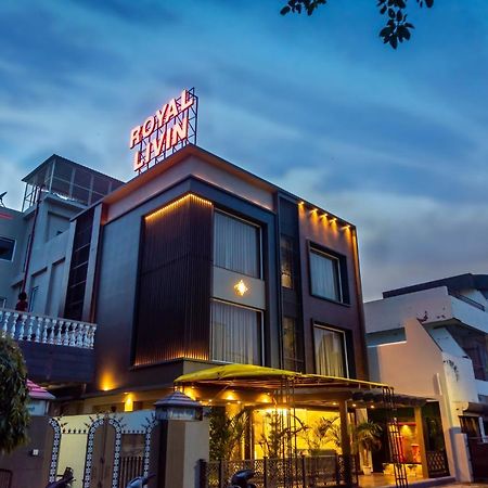 Hotel Royal Livin Varanasi Esterno foto
