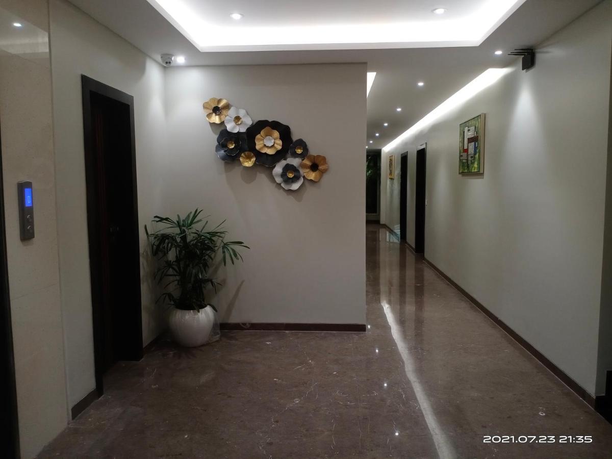 Hotel Royal Livin Varanasi Esterno foto