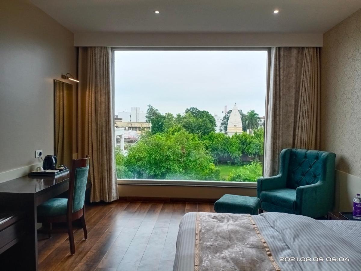 Hotel Royal Livin Varanasi Esterno foto