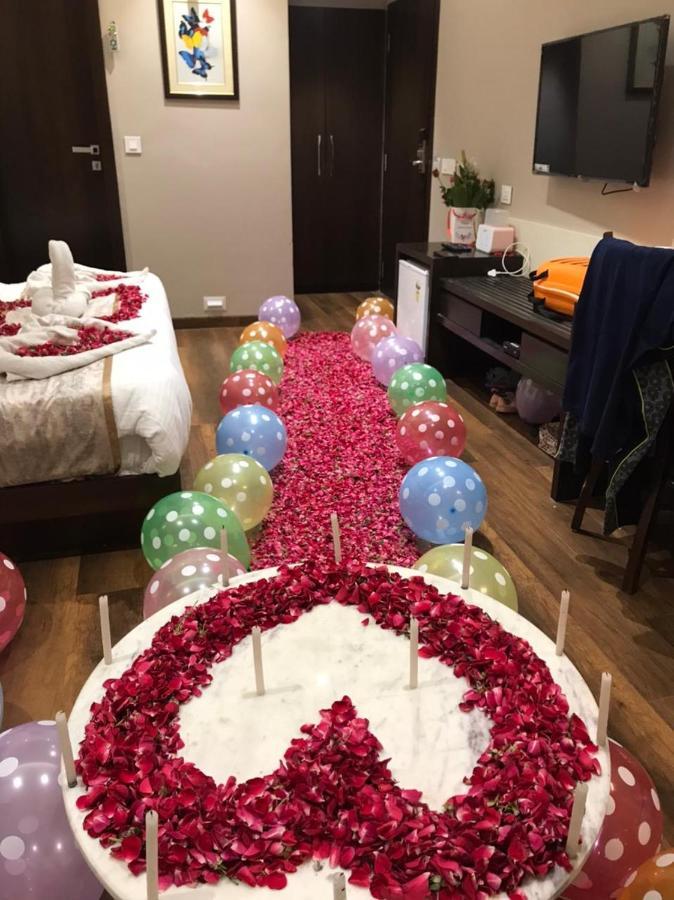 Hotel Royal Livin Varanasi Esterno foto