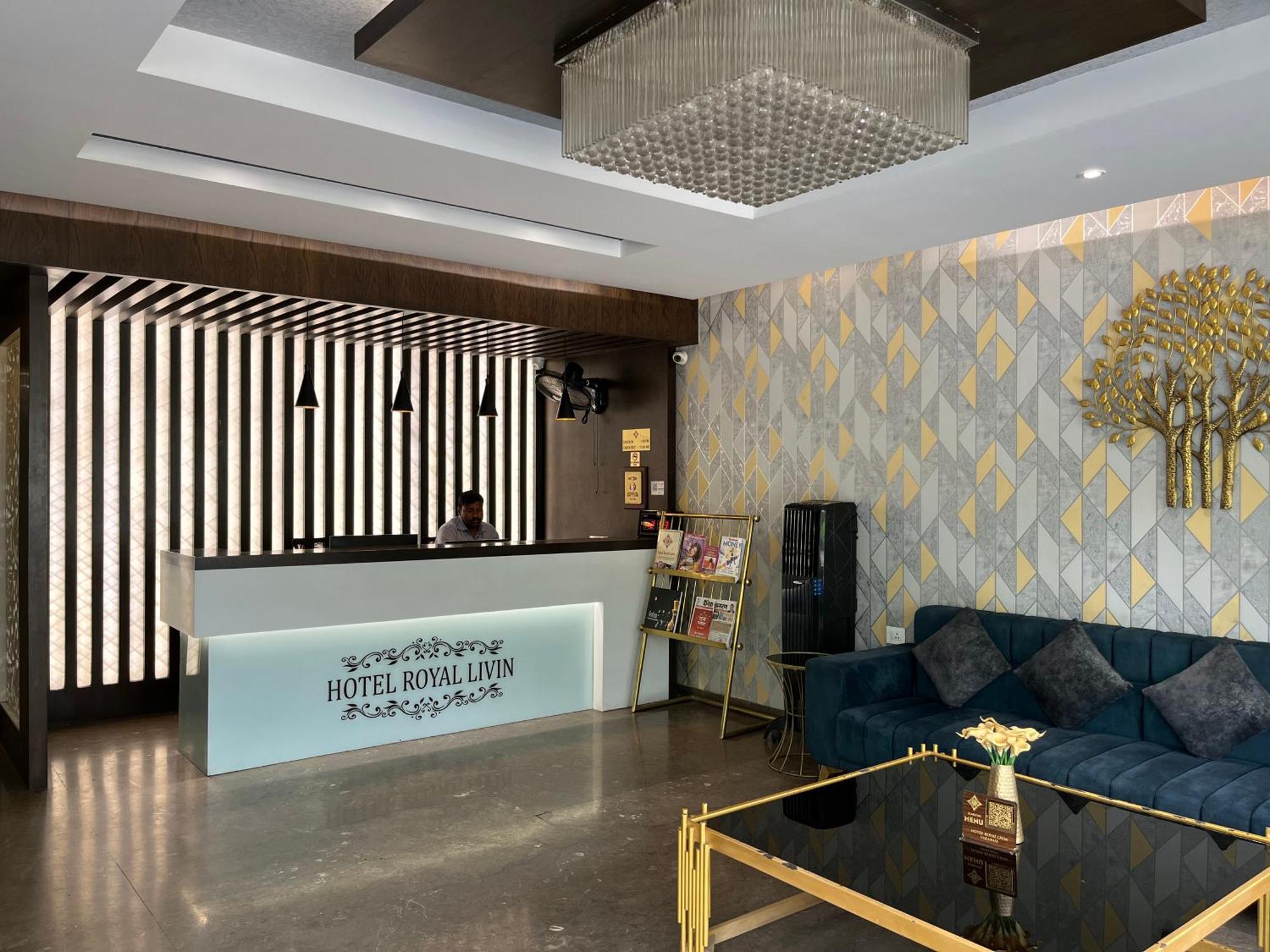 Hotel Royal Livin Varanasi Esterno foto